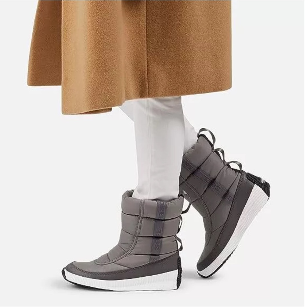 Sorel Out ‘N About Mid-Calf Waterproof Puffer Boots - Size 8.5